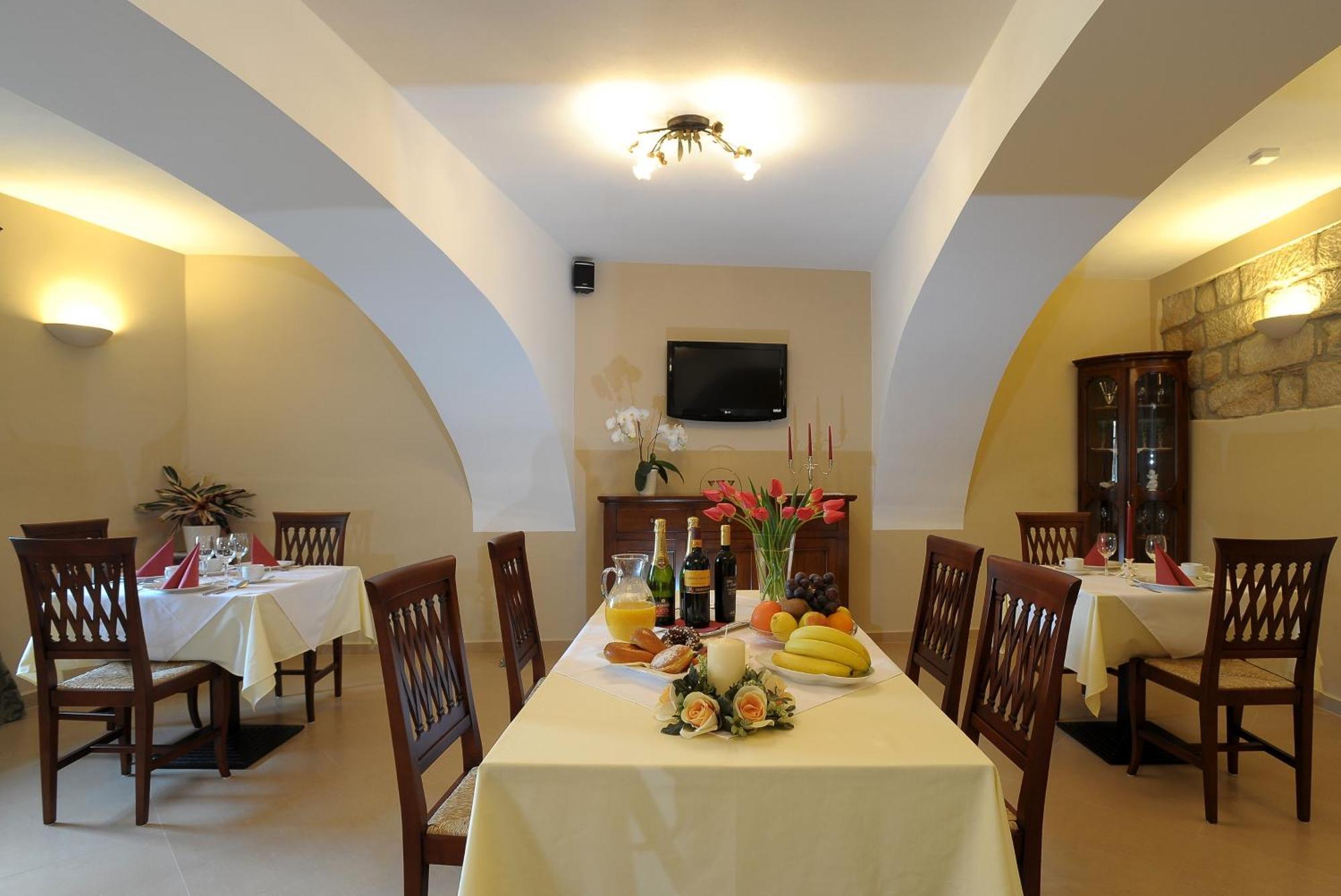 Hotel U Krale Jičín المظهر الخارجي الصورة