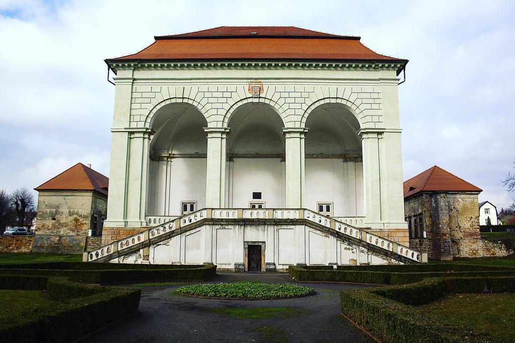 Hotel U Krale Jičín المظهر الخارجي الصورة