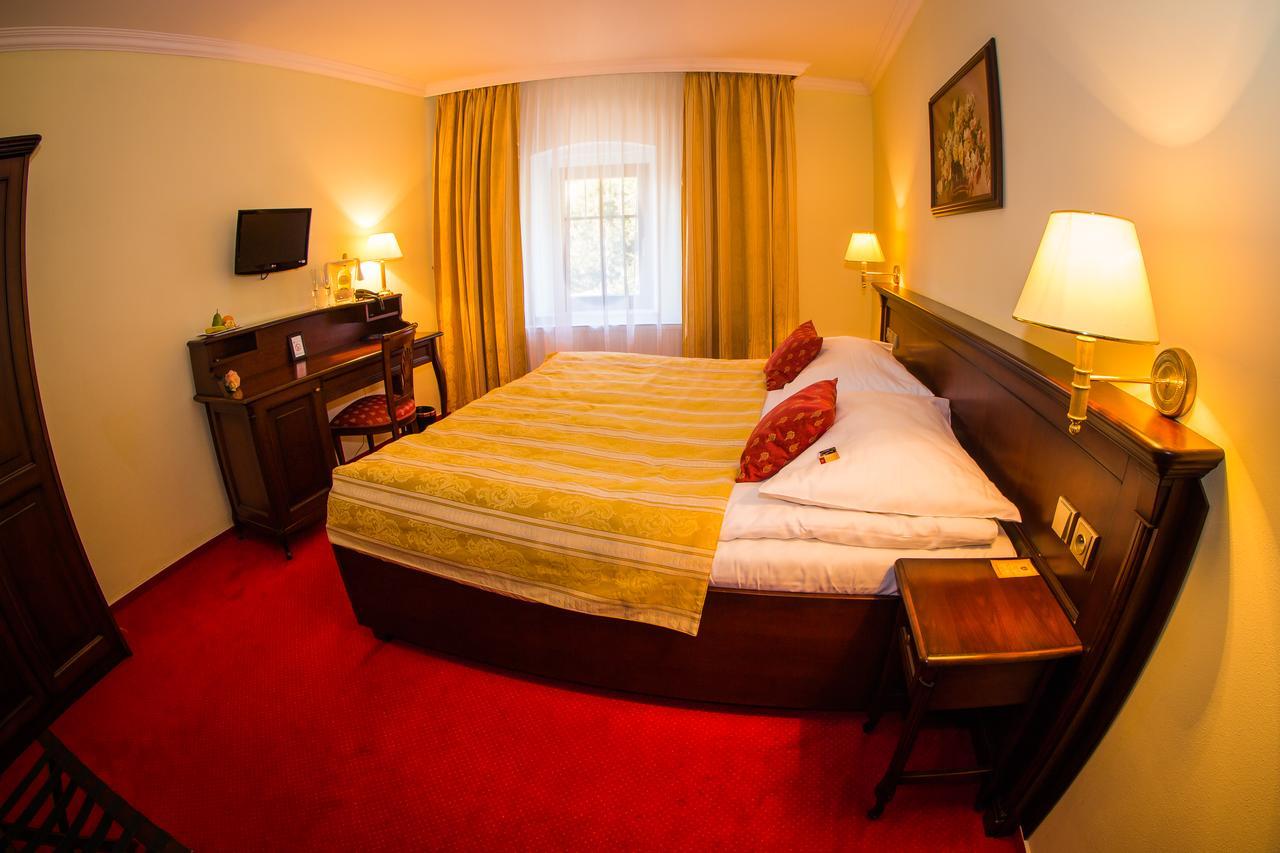 Hotel U Krale Jičín المظهر الخارجي الصورة